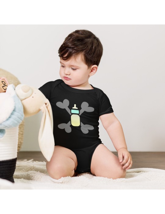 Short-sleeved baby onesie